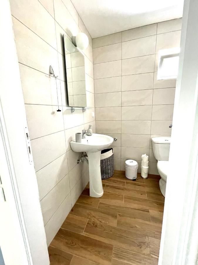 Sofi'S Apartments Каламата Экстерьер фото
