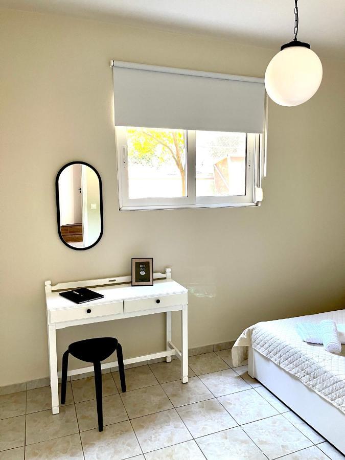 Sofi'S Apartments Каламата Экстерьер фото